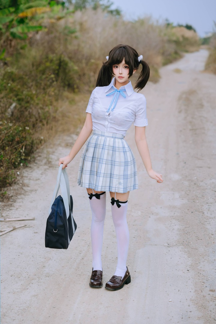 日奈娇JK制服cos赏析:清新日系校园风演绎女高中生青春魅力 日奈娇JK制服cos赏析:清新日系校园风演绎女高中生青春魅力