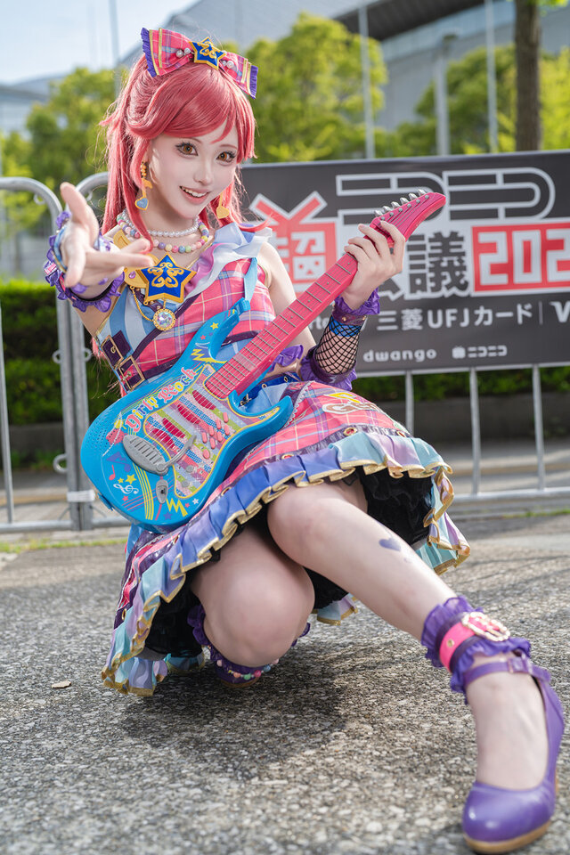 猫乃Nekono音城赛拉cos:红发偶像抱起吉他元气舞台感拉满 猫乃Nekono音城赛拉cos:红发偶像抱起吉他元气舞台感拉满