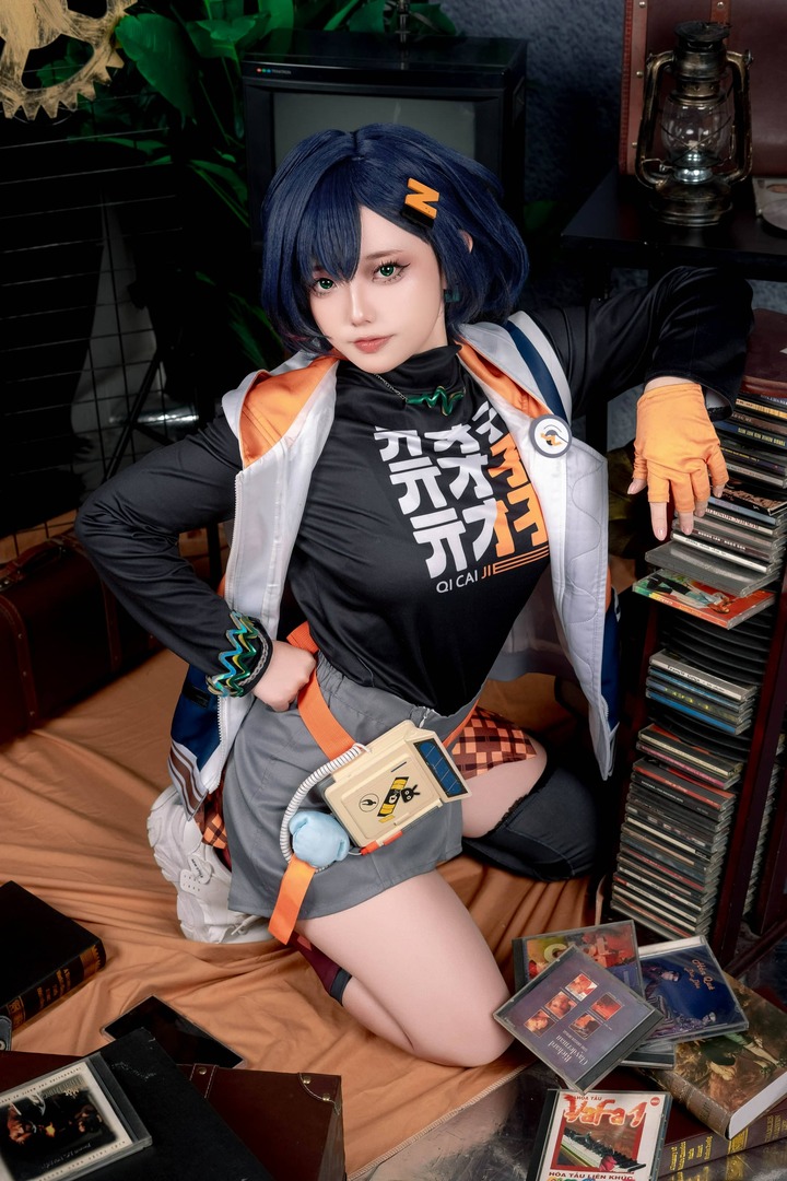 Messie Huang铃COS:演绎Random Play少女的灵动与魅力 Messie Huang铃COS:演绎Random Play少女的灵动与魅力