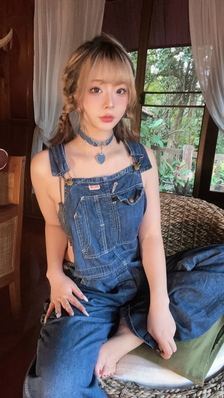 yuuhui玉汇背带裤妹妹COS：复古牛仔系温柔治愈的居家少女