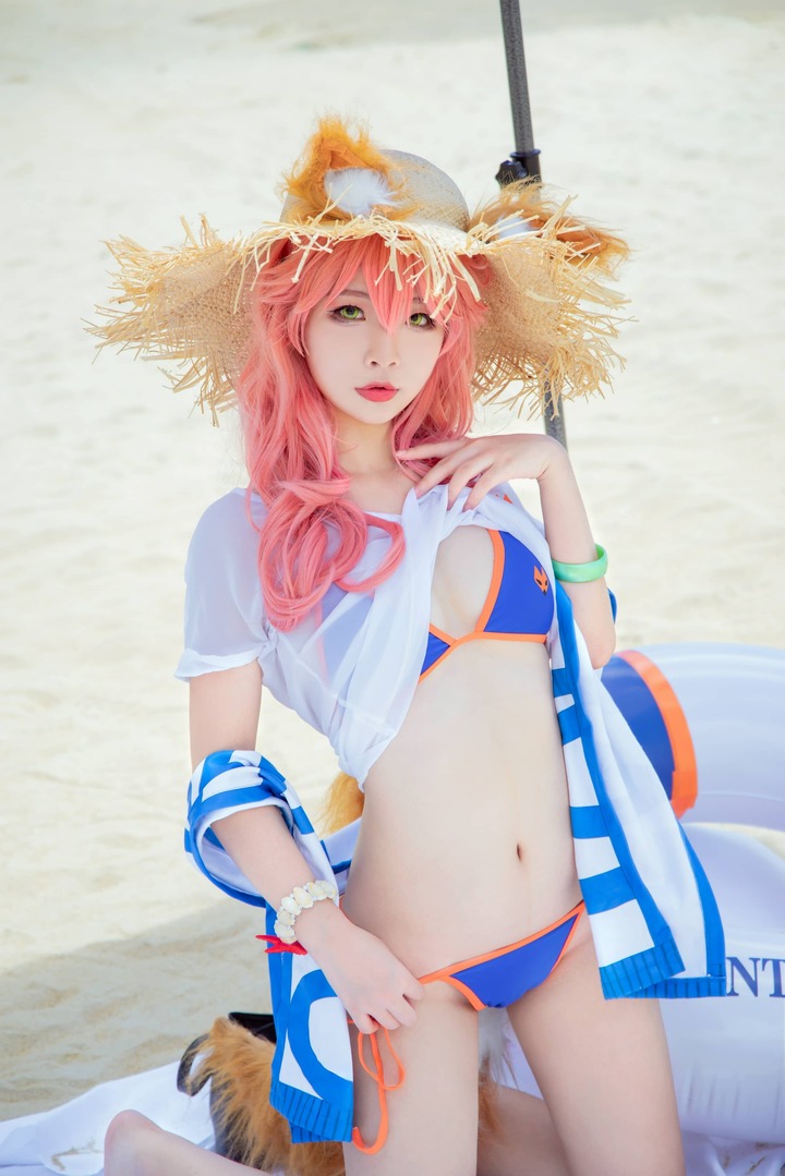 yuuhui玉汇泳装玉藻前COS|演绎水着玉藻前的海滩夏日风情 yuuhui玉汇泳装玉藻前COS|演绎水着玉藻前的海滩夏日风情