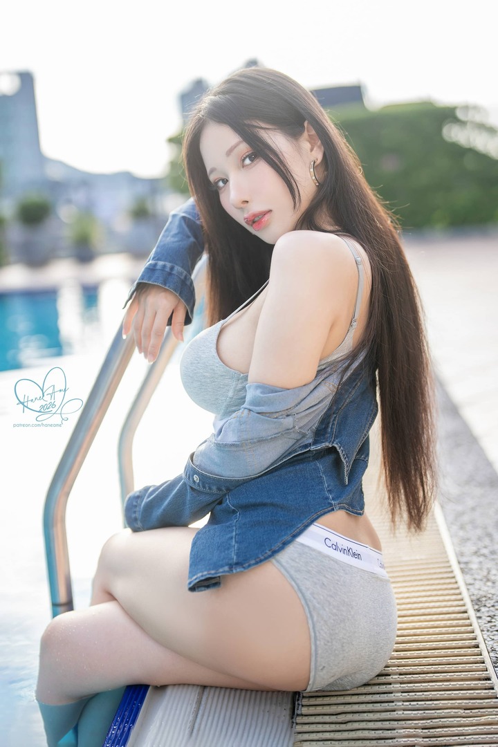 雨波_HaneAmeCK系列cos赏析｜天台泳池边的温柔轻熟氛围