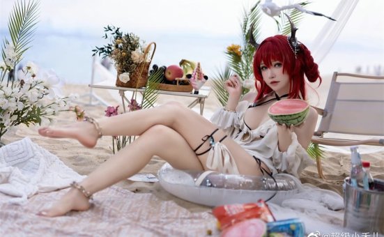 一千只猫薄禾最新微博，新作史尔特尔cos实力不减