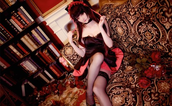 yui金鱼可盐可甜,各种时崎狂三形象完美演绎