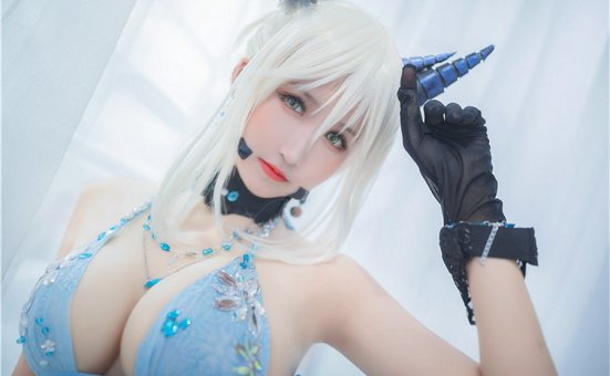 揭开三度_69的神秘面纱,温泉美人鱼的魔幻之美