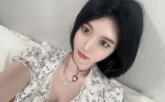 阿尔卑香小狗子微密图片分享，微博认证的颜值女神