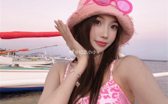 纪念小小V微密图片鉴赏，快来一探真爱粉的视角！
