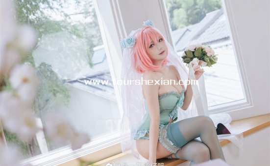 是一只熊仔吗cos作品鉴赏，她的美貌与才华同在！