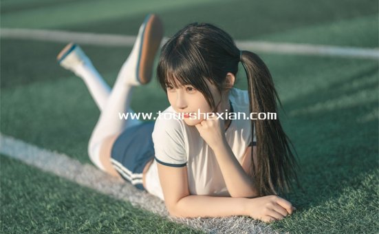 樱井宁宁最新日系体操服,一脸甜美的笑容充满活力!