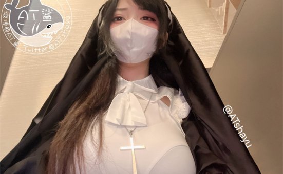 AT鲨收费图片免费鉴赏,一个包容的美女