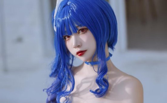 二佐Nisa【热辣泳装夏日妖精】碧蓝航线圣路易斯泳装cos作品赏析