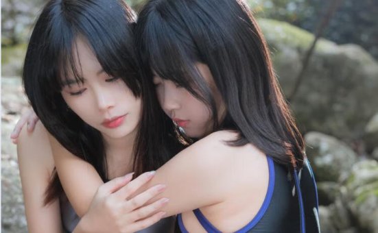 萌芽儿o0《百合竞技泳衣》作品赏析：清新甜蜜，让夏日更闪耀！