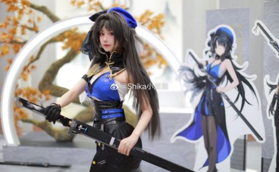 Shika小鹿鹿cos《鸣潮》秧秧,美丽酷帅席卷Comic Market 102