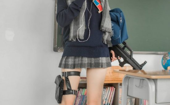 纯白毕业季的毛衣JK:coser izumi泉桃子的初恋魔法