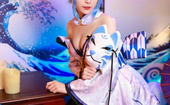 Tomoyo酱《碧蓝航线》柏COS：穿越时空的幻梦樱花之舞