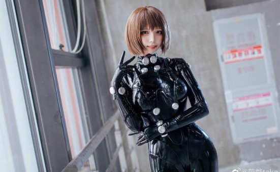 “杀戮都市”魅影再现：coser菌烨tako化身下平玲花大放异彩