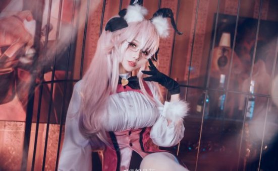 [Fate/Grand Order]如月灰cos光之高扬斯卡娅，性感妩媚耀眼绽放