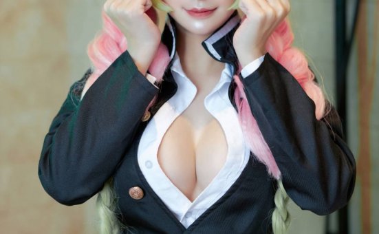 Azami cos图集 |  Azami 鬼灭之刃·甘露寺蜜璃cos [20P-133MB]