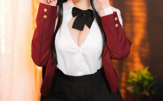 星之迟迟cos大凤 | 星之迟迟_ 碧蓝航线·JK大凤cos作品 [46P-219MB]