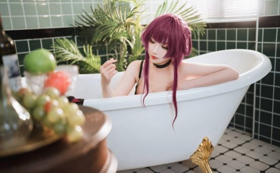 肉扣热热子cos卡芙卡 | rioko凉凉子_星穹铁道·卡芙卡妈咪cos [24P-321MB]