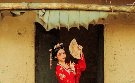 沧霁桔梗cos_梦千年 | 沧霁桔梗_古典红色·梦千年cos作品 [27P-895MB]