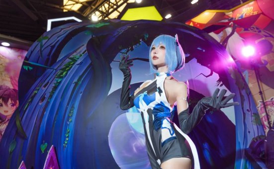 紫氯氯cos赛贝丝 | 紫氯氯_300大作战·赛贝丝cos作品 [9P-43MB]