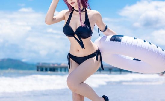 柠好不好“崩坏：星穹铁道”卡芙卡COS，星核猎手的迷人风采