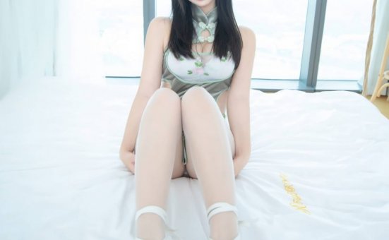 神楽坂真冬cos青翠如梦|神楽坂真冬_青翠如梦·旗袍COS[75P2V-239MB]