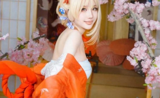 CatDemon喵崽宵宫COS:展现原神夏祭女王的魅力与笑容