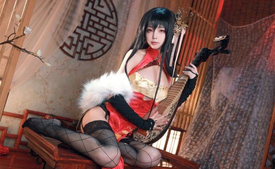 水淼aqua大凤婚纱:绝美新娘,倾国倾城!