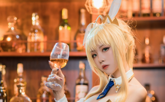 水淼aqua《白枪呆》:让你目不转睛的可爱酒吧兔女郎