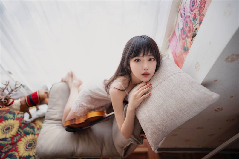 微博当红博主Shika小鹿鹿图集分享,她有黑历史吗?