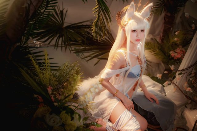 美与清新完美融合：铁板烧鬼舞w小姐姐绝美的白金COS作品