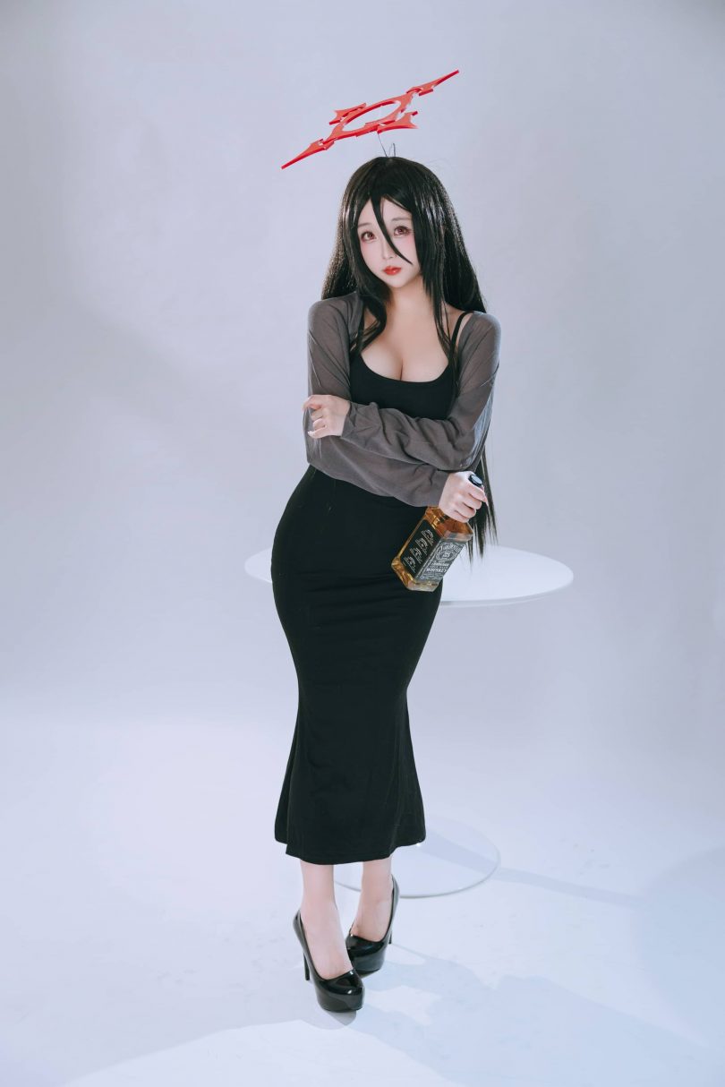 日奈娇cos羽川莲见 | 椎名莜(日奈娇)_蔚蓝档案·羽川莲见cos [44P-548MB]