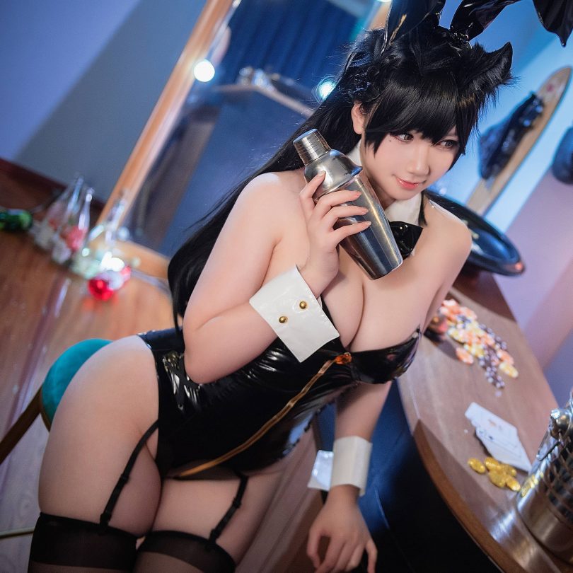 是本末末cos兔女郎 | 是本末末_碧蓝航线·爱宕cos作品 [32P-241MB]