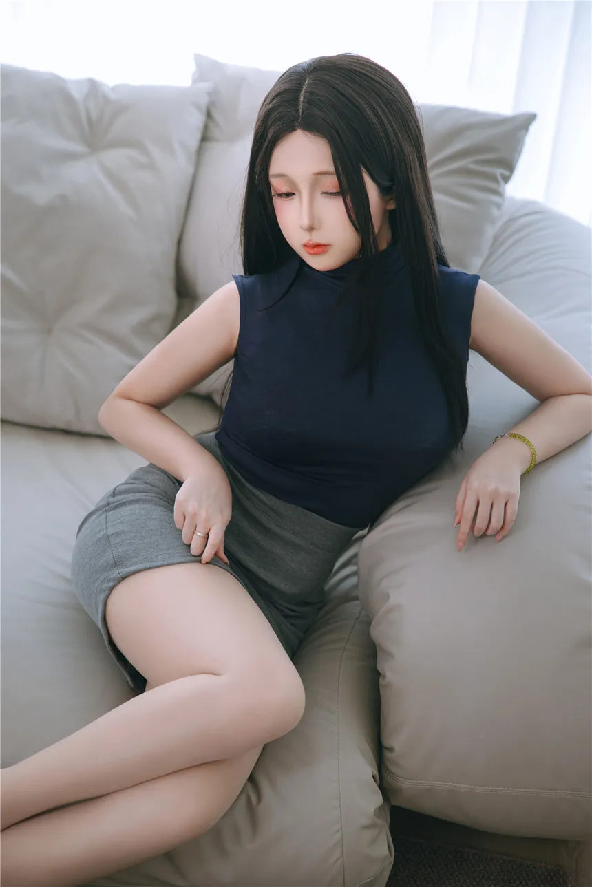 日奈娇 – 嫂子 -Cos作品及个人资料介绍