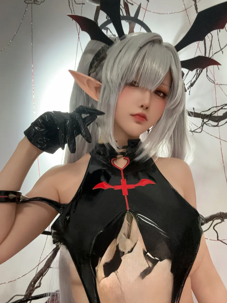 星之迟迟-碧蓝档案BA写真本《Erotopia》电子版-银镜伊织 -Cos作品及个人资料介绍