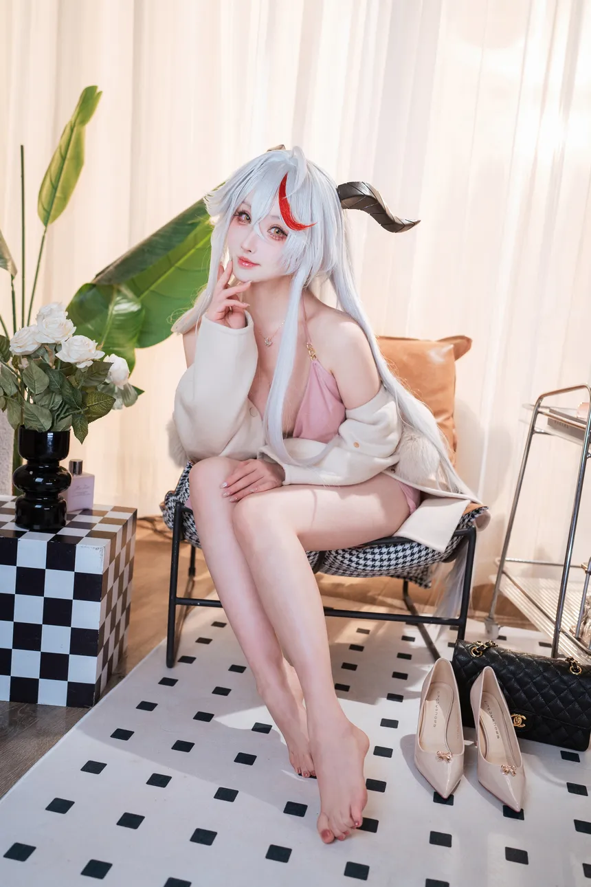 rioko凉凉子 –  埃吉尔居家版