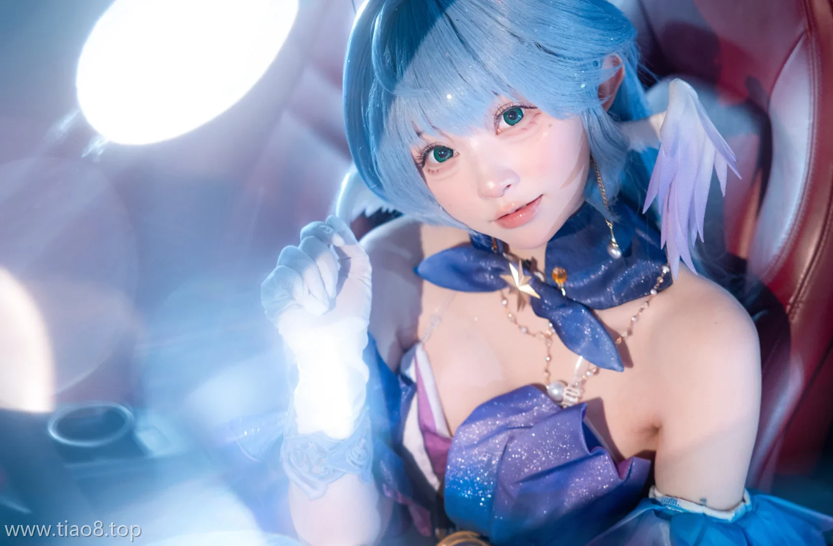 美图欣赏丨Coser花铃:NO.055-知更鸟[18P-258M]