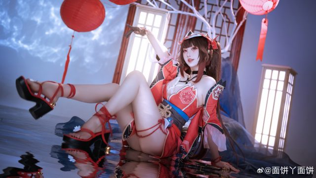 面饼仙儿花火COS视觉解析：崩坏星穹铁道虚实之间的戏谑之火