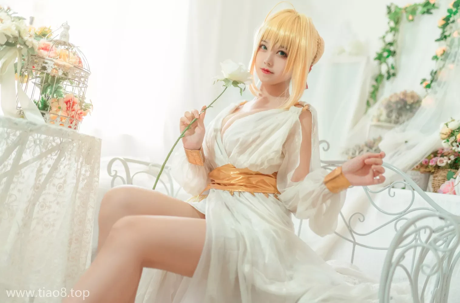 美图欣赏丨Coser蜜汁猫裘:NO.008-尼禄睡裙[10P-138MB]