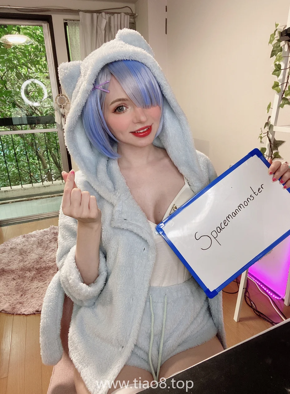 镜像Fansigns还能这么拍?Peach milky这套有点东西